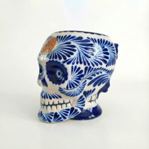 El Taller de Talavera, Taza calavera, Taza de Talavera, Talavera mexicana, Taza Día de Muertos, Taza artesanal, Taza decorativa, Calavera Talavera, Taza hecha a mano, Artesanía Puebla, Taza original regalo, Arte mexicano, Cultura mexicana, Regalo único