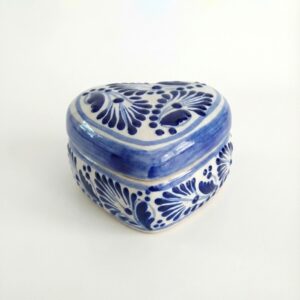 El Taller de Talavera, alhajero de talavera, regalo artesanal, corazón de cerámica, hecho en México, joyero pintado a mano, artesanía poblana, talavera azul, regalo para mujer, souvenir mexicano, decoración mexicana tradicional