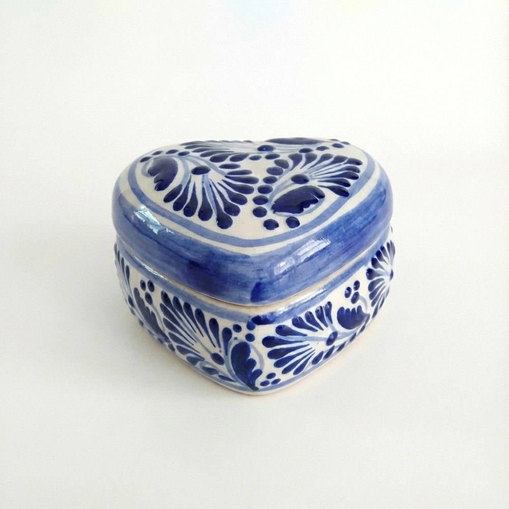 El Taller de Talavera, alhajero de talavera, regalo artesanal, corazón de cerámica, hecho en México, joyero pintado a mano, artesanía poblana, talavera azul, regalo para mujer, souvenir mexicano, decoración mexicana tradicional